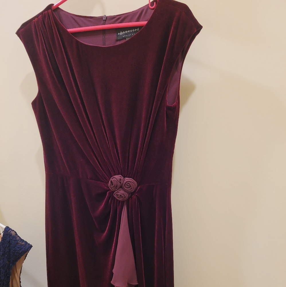 Cocktail dress, size 8, cranberry.